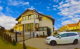 Apartmani Oletić 4*